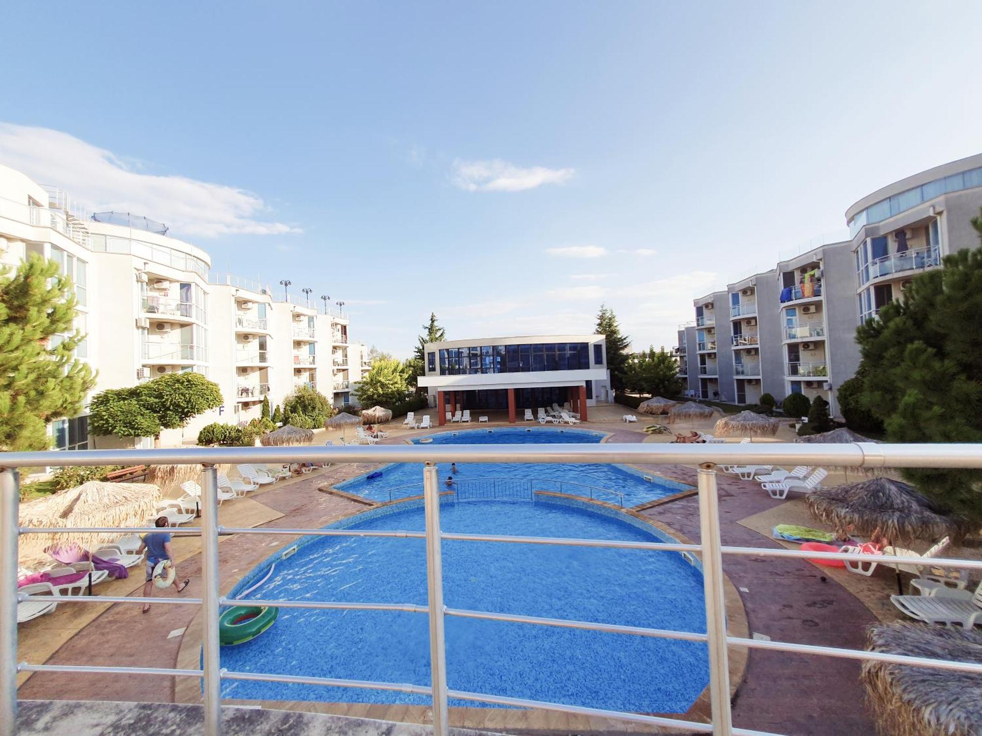 Elena'S Lux Aparthotel - Town & Sea View - Atlantis Spa Sarafovo Exterior photo