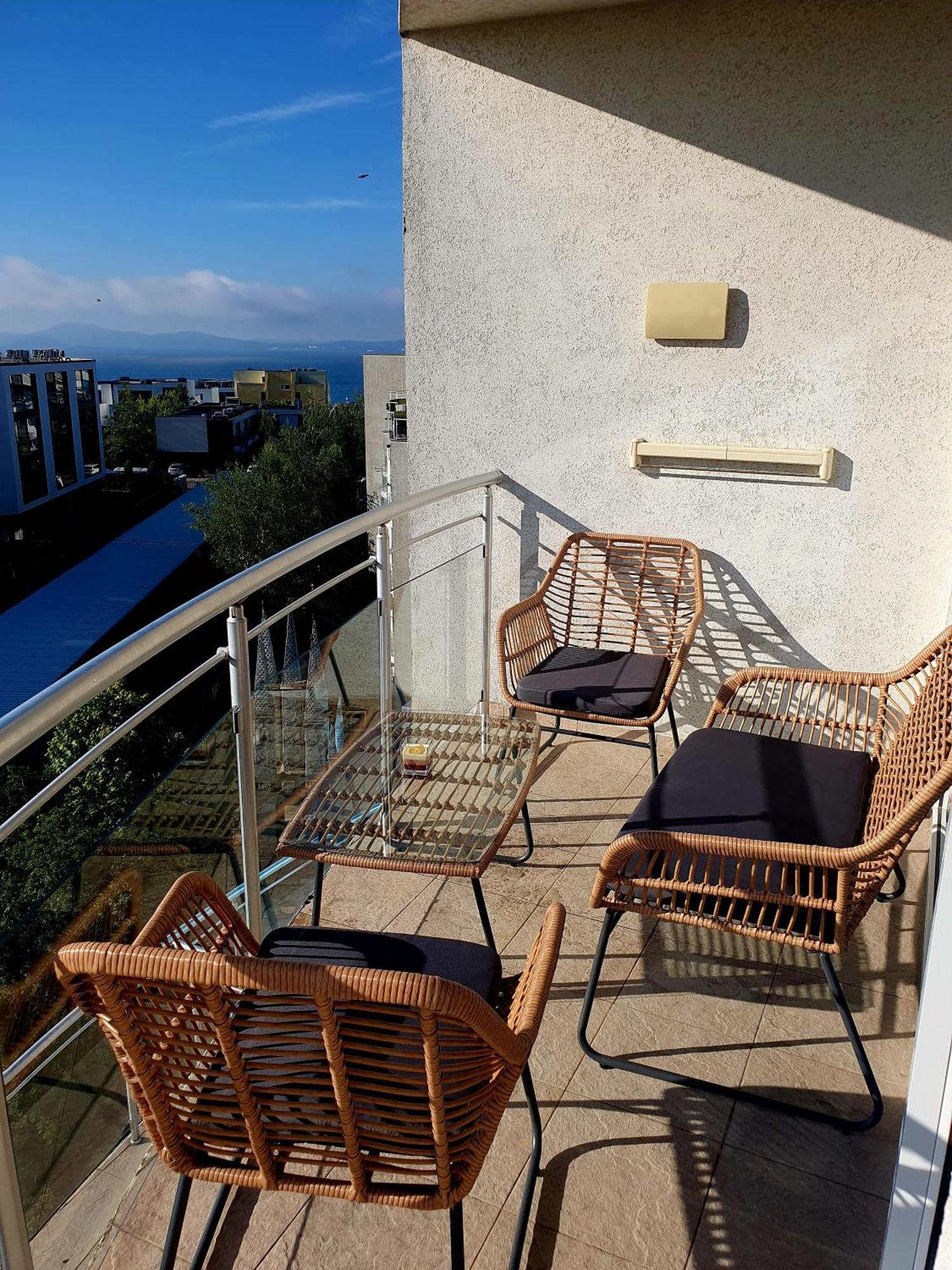 Elena'S Lux Aparthotel - Town & Sea View - Atlantis Spa Sarafovo Exterior photo